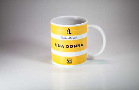 Idee regalo Tazza Mug Feltrinelli. Una donna Feltrinelli