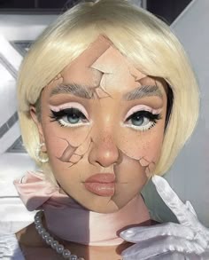 Cracked Doll Makeup, Broken Doll Makeup, Porcelain Doll Makeup, Teknik Makeup, Drag Make-up, Cute Halloween Makeup, Halloween Makeup Pretty, Halloween Makeup Scary, Halloween Makeup Inspiration