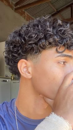 Short Curly Crop, Haircut Boys Curly Hair, Brown Boy Haircuts, Curly Hair Cuts Boys, Low Taper Fade Haircut Curly, Curly Hair With Low Taper, Curly Hair Men Haircut Medium Length, Fade With Curly Hair, Curly Boy Haircuts