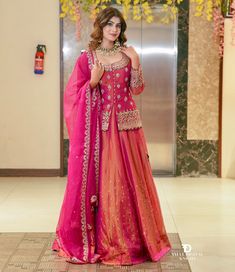 Lehenga Design, Lehenga Dupatta, Salwar Kamiz, Indian Wedding Outfit, Lehenga Style, Ahmedabad, Lehenga Designs, Embroidery Skirt, Ethnic Outfits
