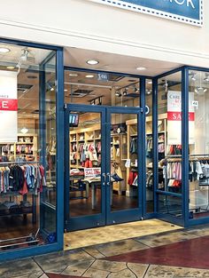 Our aluminum storefront systems are compatible with a variety of other PRL products such as aluminum entrance doors, all-glass entrance doors, and our curtain wall system products.
At PRL, our goal is to offer you a complete aluminum storefront system that includes glass, entrance doors, and all related components and hardware, making PRL your one-stop-shop.