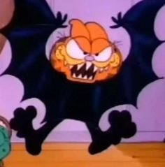 Scary Garfield, Halloween Garfield Pfp, Garfield Halloween Gif, Goth Garfield, Vampire Garfield, Horror Garfield, Garfield Horror, Gothic Garfield, Garfield In Costume