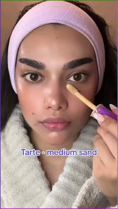 tarte concealer best to hide dark spot or dark circles. video credit: asmar alshnefi Tart Concealer, Seasonal Makeup, Tarte Concealer, Using Concealer, Tarte Shape Tape Concealer, Remove Dark Circles, Dark Under Eye, Tarte Shape Tape, Concealer For Dark Circles