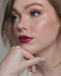 Quick Glam Makeup Using Bobbi Brown Luxe Matte Lip in 'Burnt Cherry' Berry Lip Makeup Look Wedding, Berry Lip Makeup, Berry Red Lip Makeup Look, Berry Lip Makeup Look Natural, Bobbi Brown Chocolate Cherry, Bobbi Brown Soft Berry Lipstick, Makeup With Berry Lips, Burgandy Lip Makeup, Berry Lip Makeup Look