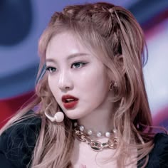 Aespa Hairstyles, Kpop Idol Hairstyles, Aespa Hair, Aespa Concert Hairstyle, Aespa Hairstyle, Ningning Hair, Ningning Hairstyle, Ningning Red Hair, Kpop Hairstyles Girl