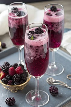 Looking for a refreshing twist on a classic drink? Try this Blackberry Mimosa Recipe, perfect for any gathering! Combining the rich flavors of blackberries and pomegranate, it’s a delightful choice among different mimosas. Ideal for a fancy mimosa bar, this mimosa recipe with Prosecco will impress your guests. You can even whip up a big batch for your next brunch! Whether you’re seeking mixed drink ideas for parties or enjoy Sweet Magnolias drinks, this is one of the best cocktails to elevate your celebration! Mimosa Recipe, Yummy Alcoholic Drinks, Boozy Drinks, Fancy Drinks, Mixed Drinks Recipes, Brunch Cocktails, Cocktail Drinks Recipes, Alcohol Drink Recipes, Julia Child
