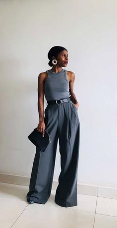Outfits For Wide Waist, Effortless Style Aesthetic, Trousers Outfit Dressy, Afromodernist Chic Outfit, Strong Women Fashion, Street Style Pants, High End Womens Fashion, Edgy Work Outfits Women Summer, High Rise Wide Leg Pants Outfit