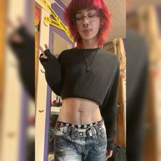 #femboy #ftm #transboy #alternativefashion Feminine Transmasc, Feminine Trans Man, Good Binders Ftm, Ftm Dysphoria Tips, How To Deal With Dysphoria Ftm, How To Appear More Masculine Trans, Trans Masc Dysphoria Tips, Men's Emo Style, Emo Makeup