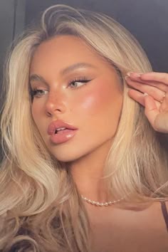 Prom Eye Makeup, Light Makeup Looks, Prom Makeup Looks, Formal Makeup, Natural Makeup Looks, Prom Makeup, Girls Makeup, Pretty Makeup, Cute Makeup