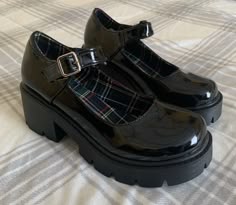 Dr Shoes, Kawaii Shoes, Aesthetic Shoes, Girly Shoes, Swag Shoes, Dream Shoes, Pretty Shoes, Visual Kei, School Shoes