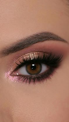 Prom Makeup For A Pink Dress, Makeup For Dusty Rose Dress, Rose Gold Makeup Brown Eyes, Rose Gold Eye Makeup Wedding, Rose Gold Makeup Looks Prom, Brown And Pink Makeup Looks, Wedding Makeup For Brown Eyes Glitter, Rose Gold Prom Makeup, Quinceañera Makeup Ideas