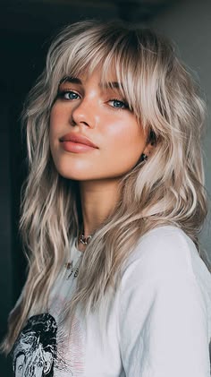 50 Long Shags Featuring Curtain Bangs for the Ultra Modern Look Hair Curtain Bangs And Layers, Haircuts For Women Curtain Bangs, Long Shaggy Haircuts With Bangs, Curtain Bangs With Money Piece, Blonde Long Shag, Layered Fringe, Whispy Bangs With Framing Pieces, Curtain Bangs Blonde, Shaggy Haircuts Long Hair