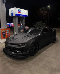Camaro With Butterfly Doors, Hellcat Blue Eye, Custom Srt, Custom Sports Cars, All Black Dodge, Manly Cars, Srt Hellcat Scat Pack, Black Muscle Cars, Custom Hellcat