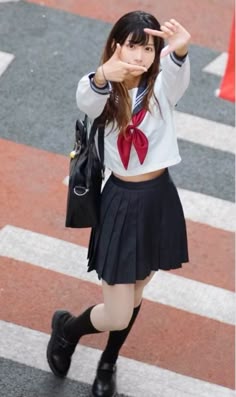 Female Reference, Pose Mannequin, Mannequin Femme, Photographie Portrait Inspiration, Female Pose Reference, Body Reference Poses, Photo Visage, Poses References, Human Poses Reference