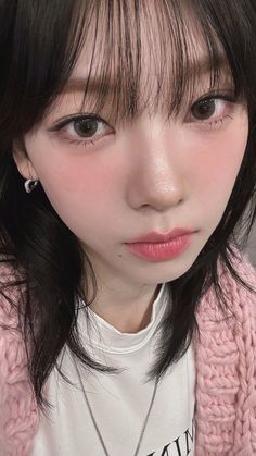 Asian Makeup Tips, Asian Makeup, Korean Celebrities, Fashion Face, Makeup Tips, Fashion Beauty, Beauty Hacks, Makeup Looks, Makeup