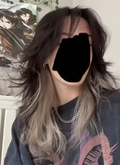 Dip Hairstyle, Underlayer Bleach, Under Hair Dyed Blonde, Black With Silver Underneath Hair, White And Black Wolf Cut, Mechas Ombre Hair, Brunette Hair With Black Underneath, Brown Wolf Cut With Highlights, Brown Hair With Silver Underneath