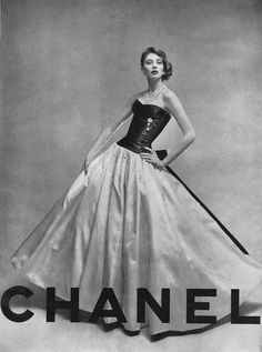 Vintage Chanel Pictures, Chanel Old Dresses, 50s Chanel, Chanel Vintage Poster, Chanel 50s Fashion, Vintage Chanel Poster, Old Chanel Fashion Runway, Chanel Fashion Poster, 60s Chanel Runway