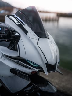 R1

#YamahaR1
#YZFR1
#Superbike
#BikeLife
#bikesofinstagram