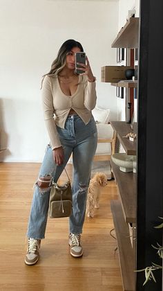 Dunks Style, Nike Diffused Taupe Outfit, Nike Dunk High Tan, Brown Dunks Outfit Women, Beige Nike Outfit, Tan Shoes Outfit Women, Nike Dunks Outfits For Women, Nike Dunks Styled, Hightop Dunks Outfit Women