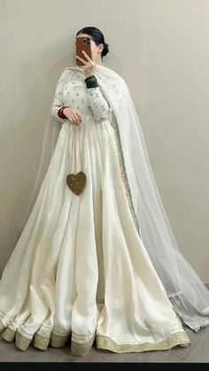 #nikkah #pakistanidresses #wedding #weddingdress #whiteoutfit #nikkahoutfit #wear Anarkali Frock Style, Best Eid Dress, Georgette Long Frock, Pakistani Anarkali Dresses, Pakistani Long Frock, Eastern Wedding Dresses Pakistani, White Frock Ideas, Long Dress Pakistani Style, White Frock Outfit