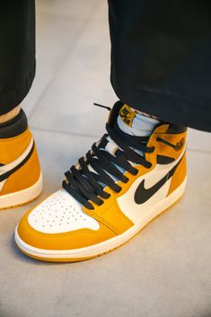 HOW TO STYLE: Air Jordan 1 Yellow Ochre (Outfits); see how I styled the first Jordan 1 of 2024 three different ways!  #pintereststyle #pinterestfashion #sneakers #jordan1 #Jordan #nike Yellow Air Jordan 1 Outfit, Yellow Ochre Jordan 1 Outfit, Jordan 1 High Yellow Ochre Outfit, Mustard High-top Sneakers For Streetwear, Casual Yellow Jordan Shoes For Streetwear, Air Jordan 1 Retro High Og Yellow Ochre Outfit, Mustard Jordans, Nike Jordan Air 1 Yellow, Mustard Yellow Jordans