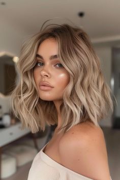 42 Beige Blonde Hair Color Ideas Everyone's Talking About Right Now Soft Caramel Bronde Hair, Brown To Blond Balayage, Brown Hair With Blonde Hoghlights, Brown From Blonde Hair, Beige Blond Toner, Dark Blonde Colour, Warm Level 6 Hair Color, Blond Trends, Caramel Blonde Brown Hair