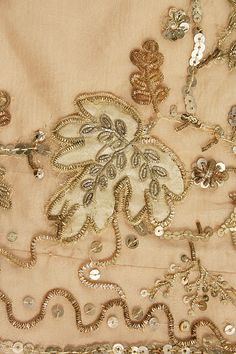 Gold Oak Leaf Embroidery, Antique Gold Embroidery, Vintage Gold Embroidery Patterns, Gold Leaf Embroidery, Gold Embroidered Leaf Design, Gold Leaf Embroidery Designs, Antique Gold Embroidery Pattern, Gold Leaf Embroidery Pattern, Gold Embroidered Leaves