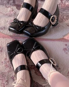 Angel Hymn | Star Moon Buttons Black Classic Lolita Square Toe Mary Jane Shoes