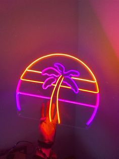 PALM TREE RETRO 80S| Neon light, neon sign, wall decor, retro neon sign, wall light retro, retrowave art, retro neon lights, Bright Neon