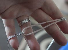 How to make necklaces longer easily How To Make A Necklace Longer, How To Lengthen Jewelry, How To Make A Long Necklace Shorter, Shorten Necklace Chain, How To Shorten A Necklace, How To Shorten Necklace Chain, How To Keep A Necklace From Turning, How To Connect Necklace Chains, How To Shorten A Necklace Temporarily