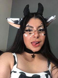 Cow Makeup Look, Clever Halloween Costumes, Cow Costume, Simplistic Tattoos, Cow Print, Simple Makeup, Best Makeup Products, Carnival Face Paint, Cow
