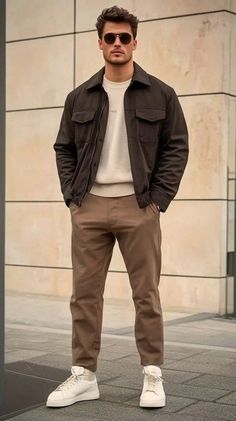 Stay In Style, Smart Casual Jacket For Men, Casual Outfits For Men In Winter, Style Clothes For Men, Best Look, Fit Men Style, Outfit Style For Men, Classic Look For Men, Classic Styles Men