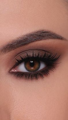 Ksenia Sevrikeeva | Khaki Smokey Eye Makeup Tutorial @influence.cosmetics Creamy Eyeshadow 02 Polar @beautybaycom Jade Thirlwall X Beauty Bay 42 Colour... | Instagram Taupe Eyes, Eyeshadow Looks For Black Eyes, Smokey Eye Brown Eyeshadow, Smokey Eyeshadow Look, Smokey Eye Looks For Brown Eyes, Soft Glam Smokey Eye Makeup Brown, Brown Smokey, Make Up Ideas For Brown Eyes, Smokey Eye Shadow