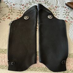These Leather Chaps Are Perfect For The Writing Season During The Winter Months. These Chaps Are Over The Gene Or Over Your Leather Pants, But I’m On Zip Them Up And You’ve Got Protection. Embellished With A Longhorn Emblem Cut Can Be Never Worn. Vintage Leather Chaps, Assless Chaps Women, Brown Leather Western Chaps, Antique Brown Leather Chaps, Women’s Western Chaps, Purple Leotard, Burberry Fragrance, Lululemon Vinyasa Scarf, Black Leotard