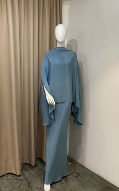 Dress Hijab Style, Kurung Design, Modest Abaya Designs, Baju Kurung Ideas, Muslim Bridesmaid Dresses, Muslim Dress Design, Design Baju Kurung Fashion, Raya Outfit Ideas, Bridesmaid Kurung
