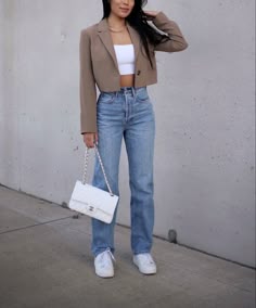 Simple outfit, spring look, spring outfit, spring 2021, trendy spring look, outfit with denim, cropped blazer, neutral outfits, luxury look, chic trendy outift, chamel flap bag