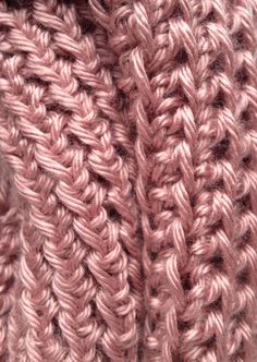 Dusty Pink Aesthetic Vintage, Dusty Rose Aesthetic, Dusky Pink Crochet, Dusty Pink Fluffy Texture, Warm Pink Knit Texture, Dusty Rose Crochet, Dusty Rose Crochet Yarn, Dusty Pink Fabric Texture, Pastel Pink Textile Close-up