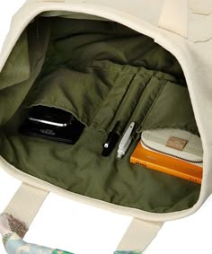 Tote Design, Functional Large Capacity Canvas Bag For On-the-go, Practical Canvas Bag With Pockets For On-the-go, Bag Lining, Eco-friendly Canvas Bag With Reinforced Handles For Daily Use, Eco-friendly Canvas Bag With Reinforced Handles, Eco-friendly Canvas Tote Bag With Adjustable Strap, Eco-friendly Canvas Bag With Adjustable Strap For Shopping, Eco-friendly Canvas Tote Bag With Reinforced Handles