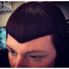 Triangle fringe cut Triangle Hairstyle, Point Cut Bangs, Triangular Bangs, Triangle Bangs, Triangle Fringe, Triangle Fringe Hair, Pointy Fringe, V Shaped Fringe, Concave Fringe
