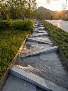 there are many steps that have water running down them