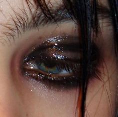 Dark Eye Makeup Aesthetic, Ghoul Aesthetic, Dark Glitter Makeup, Dbd Aesthetic, Nat Scatorccio Aesthetic, Dark Sparkly Makeup, Drag Aesthetic, Natalie Scatorccio Aesthetic, Grunge Glitter Makeup