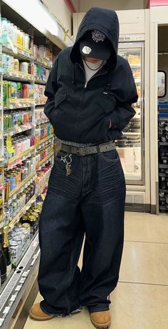 Looks Hip Hop, Masc Outfits, Baggy Clothes, Street Style Outfits Casual, Guys Clothing Styles, Street Fashion Men Streetwear, The Perfect Guy, Swaggy Outfits, Cool Outfits For Men