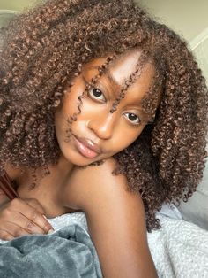 4b Hair Color, Honey Brown 4a Hair, Soft Brown Curly Hair, Natural Brown Hair Dye, Brown With Light Brown Highlights, Dyed Brown Curly Hair, 4c Brown Hair Color, Brown Natural Hair Black Women, Chocolate Brown Hair Curly
