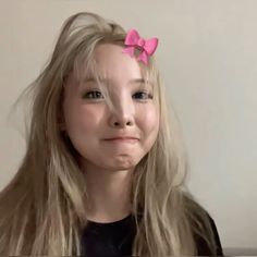 @imstayyyy #nayeon #twice #happy #birthday Nayeon Hair Colors, Nayeon Blonde Wallpaper, Twice Blonde Hair, Chaeyoung Short Hair Icon, Chaeyoung Twice Profile Picture, Chaeyoung Twice Aesthetic Icon, Twice Nayeon Blonde Hair, Blonde Nayeon, Chaeyoung Icons Blonde