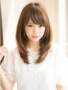 Japanese Layered Haircut, Japanese Layers Haircut, Japanese Haircut Medium, Medium Japanese Haircut, Japanese Layered Haircut Medium, Haircuts For Long Hair With Bangs, Long Straight Hair With Bangs Korean, Japanese Medium Haircut, Japanese Side Bangs Hairstyle
