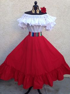 The style makes it suitable to fit most sizes such as S/M/L. This dress is a unique one of a kind style. Feature includes an elastic neckline with ruffle and can be worn on or off shoulders. The skirt has a lot of material which makes it very full. Mexican Theme Clothes, Mexico Traditional Outfit, Puerto Rican Dress Traditional, Mexican Dance Outfit, Cuba Dress, Traditional Latin American Dress, Mexican Fancy Dress Diy, Mexican Fancy Dress Ideas, Mexican Dress