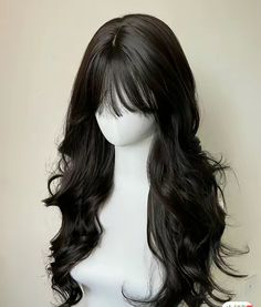 Hair Claims, Shifting Hairstyles, Hairstyles For Shifting, Black Wig Aesthetic, Hairstyles Shifting, Hair Claim Long, Long Black Wavy Wig, Long Black Wavy Hair With Bangs, Jet Black Wavy Hair