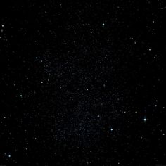 the night sky is filled with many stars