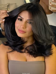 Cabelo curto New Haircuts, Black Hair Layers, Different Hairstyles, Long Bob, Layered Hair, Hair Highlights, Hair Goals, Hair Inspo, Cute Hairstyles