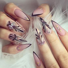 September Nails Stiletto, September Stiletto Nails, Stiletto Nails September, September Stilleto Nails, November Stiletto Nails, November Stilleto Nails, Beautiful Stiletto Nails, Nail Art Stiletto, Nude And Black Stiletto Nails